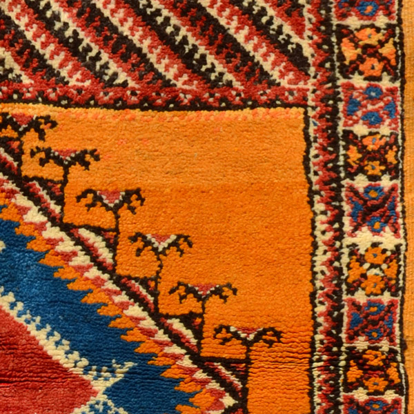 tapis berbère marocain Ait Ouaouzguit 1.45/1 m ; 220 €